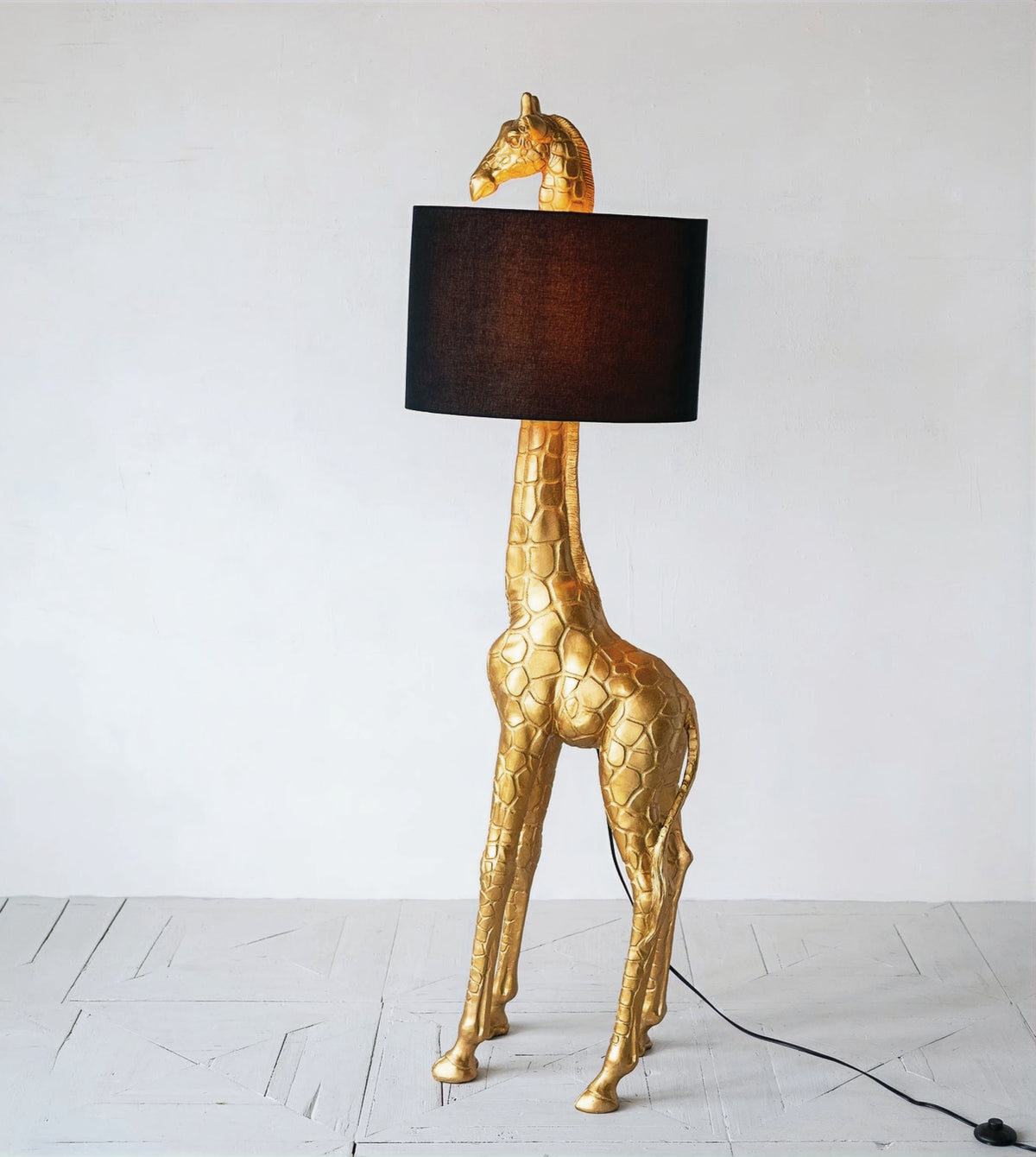 Gilded Giraffe Accent Lamp image 1