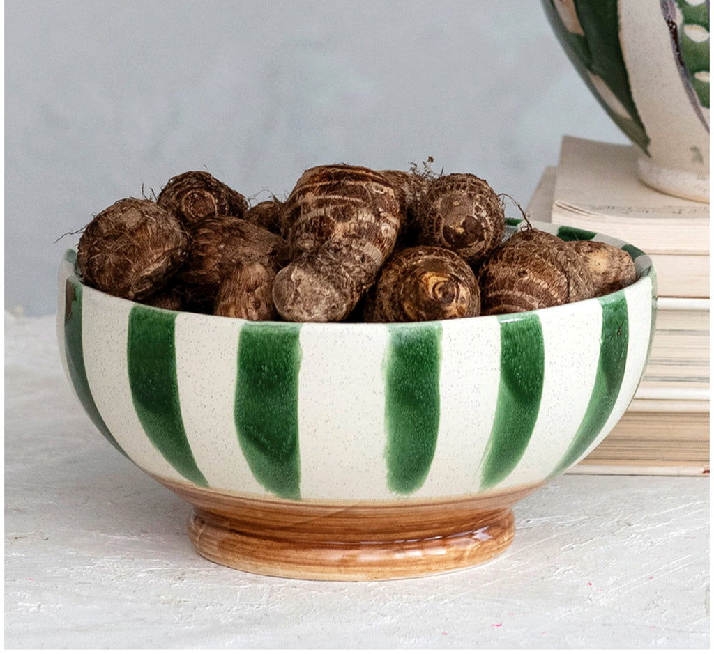 Piazzo Stoneware Serving Bowl image 1