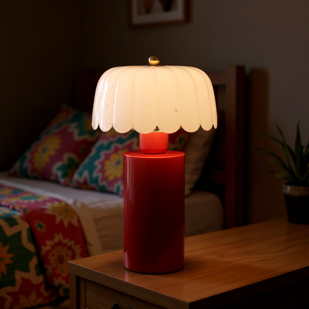 Scalloped Lilac Petal Lamp image 2