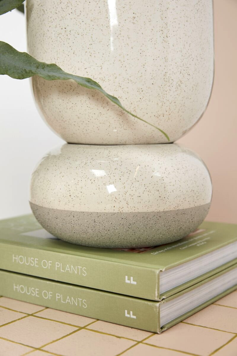 Tartu Pot and Saucer (Self-Watering) image 2