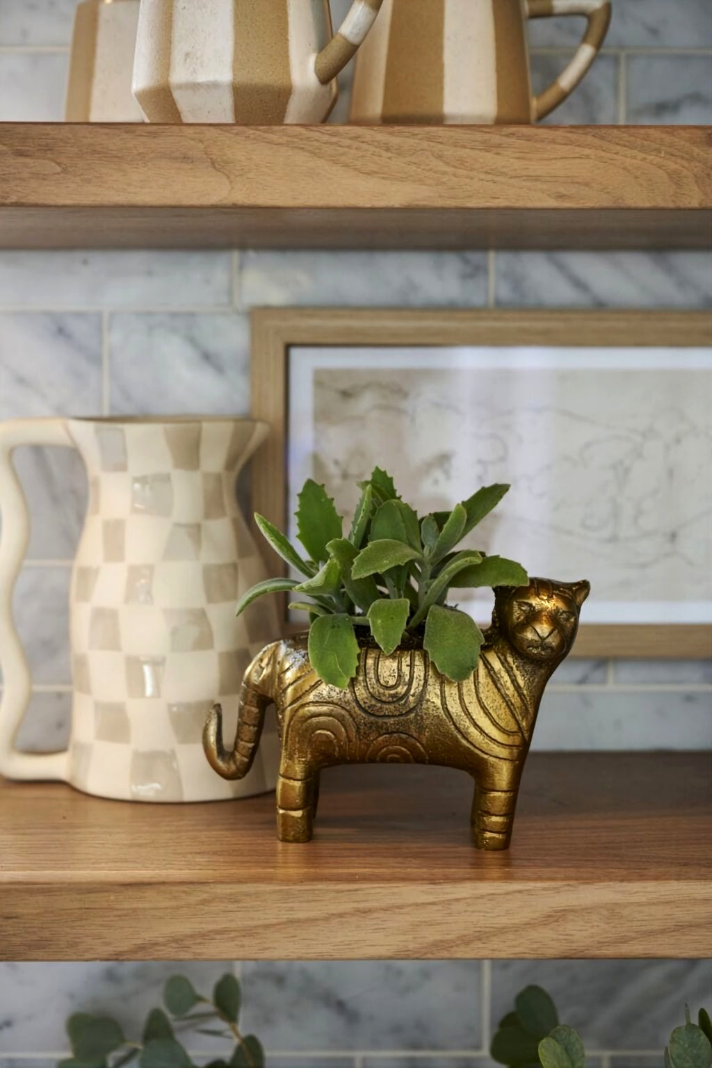 Bengali Tigris Pot image 3