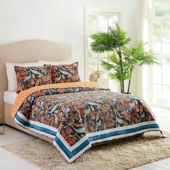 Peacocks In The Garden Quilt Set image 0